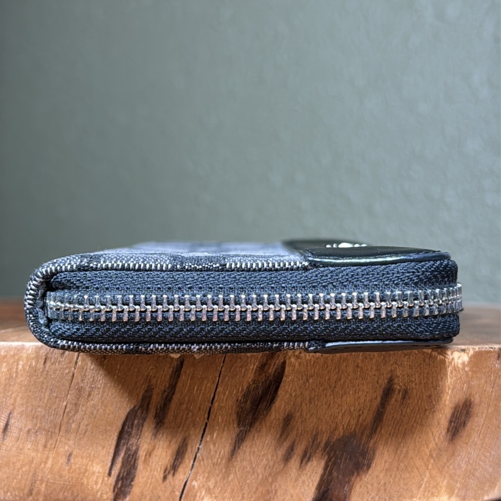 COACH SIGNATURE OUTLINE WITH STRIPE ACCORDION ZIP WALLET - Picture 7 of 16